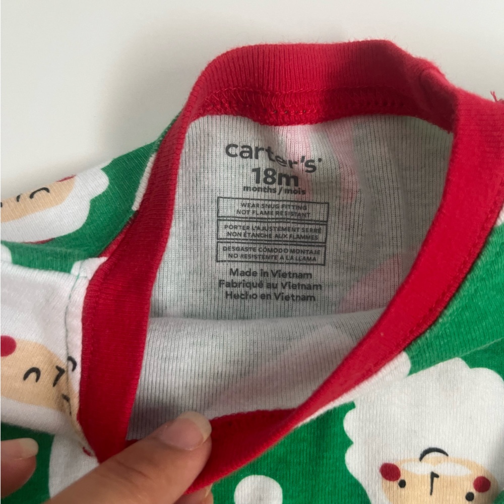 CARTER’S Christmas Pajamas set of 2 - Picture 3 of 10